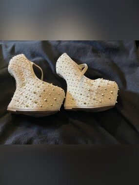 Alba Heel-less Platform Spiked Wedges 6.5 Suede Mary Jane